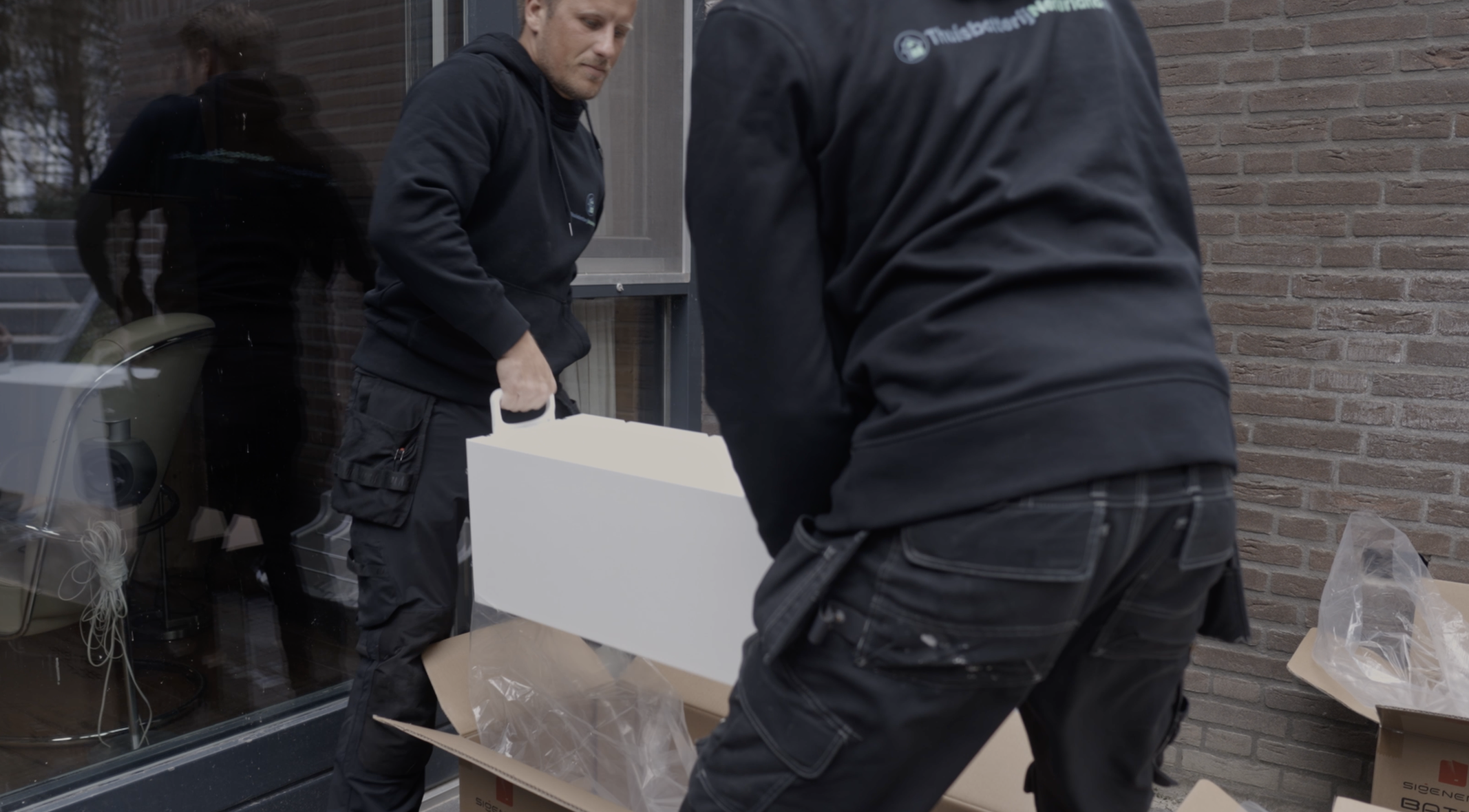 thuisbatterij met laadpaal combineren