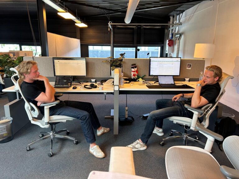 Op kantoor in Nieuw-Vennep